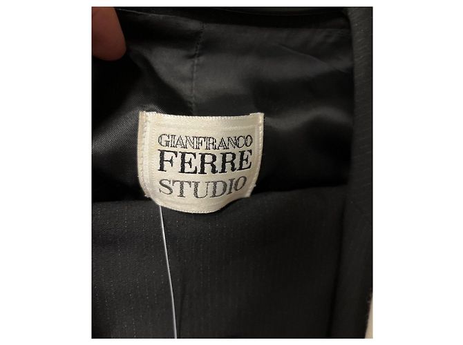 Completo in Lana Nera Gianfranco Ferré - US8/L Usato - vista 8