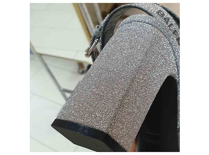 Sandali rotondi con logo glitter Balenciaga Taglia 38 Usati - vista 4