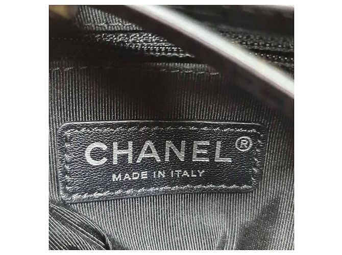 Borsa Gabrielle in ricamo tessile blu navy Paris-Hamburg di Chanel - vista 7