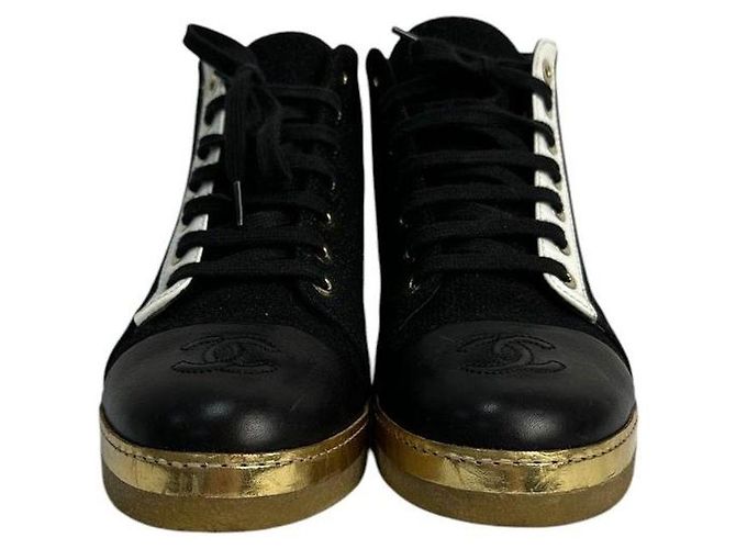 Stivaletti in tessuto glitter Chanel altezza 36 Usati - vista 3