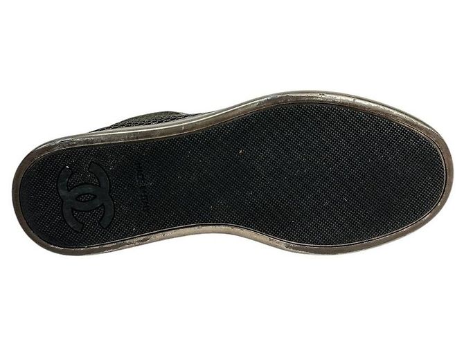 Sneakers alte lucide con lacci Chanel Taglia 37,5 usate - vista 6