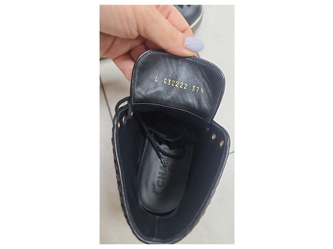 Sneakers alte lucide con lacci Chanel Taglia 37,5 usate - vista 9