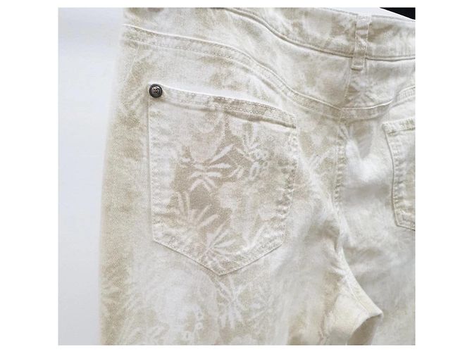 Timeless Jeans con estampado de Camélias CHANEL Talla 44 Usado - vista 4