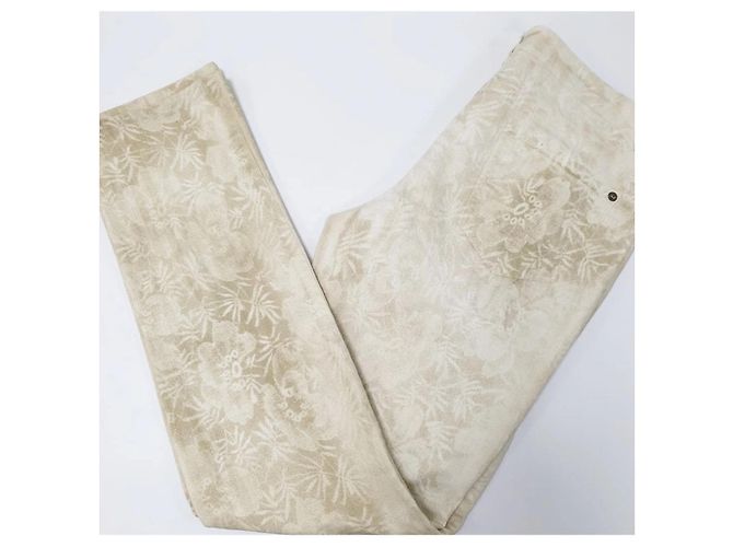 Timeless Jeans con estampado de Camélias CHANEL Talla 44 Usado - vista 6