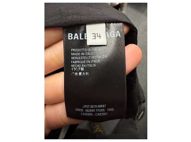 Balenciaga Black Polyamide Oversized Wrap Jacket Coat Sz. 34/XS pre-owned - view 5