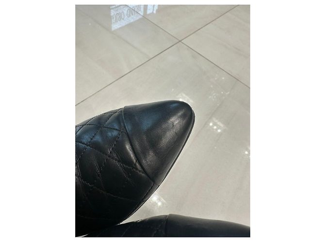 Timeless Botines Chanel 2015 con acentos de camelia – Talla 41 Usado - vista 7