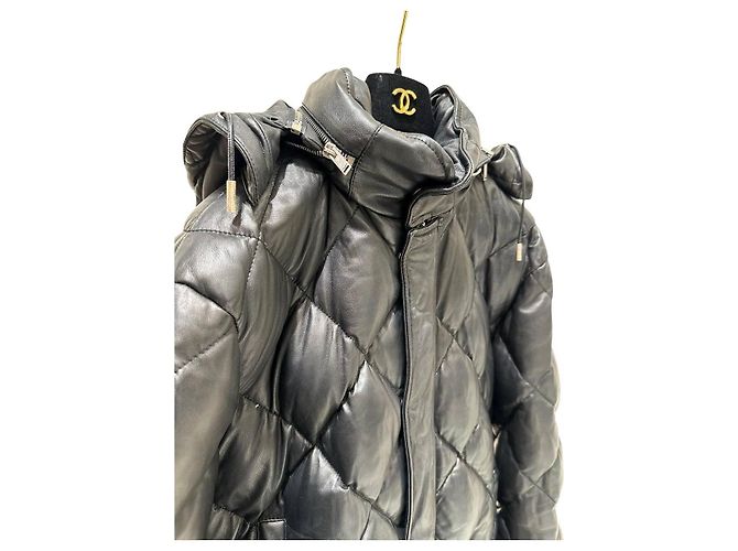Saint Laurent Kapuzenjacke aus Lammleder Größe 40 gebraucht - Ansicht 4
