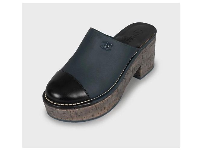 Chanel Black Leather Block Heel Clogs Size 38 Pre-owned - view 3
