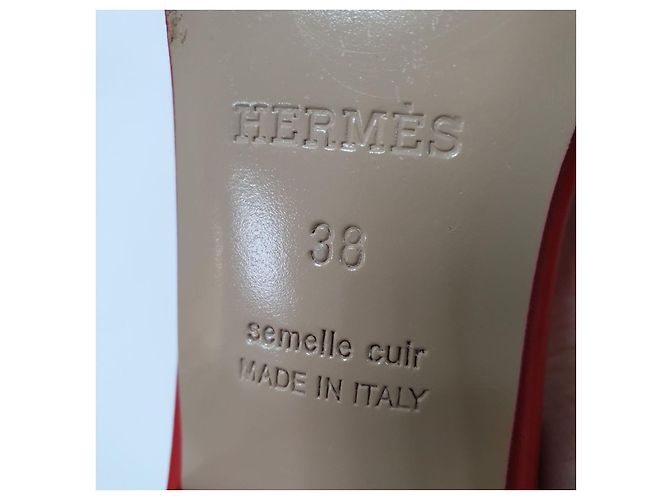 Sandalias de tacón bloque Mona de cuero rojo Hermès Talla 38 de segunda mano - vista 4