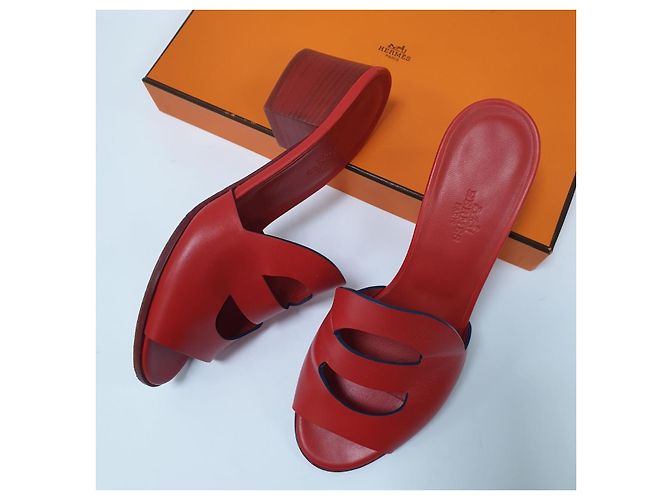 Sandalias de tacón bloque Mona de cuero rojo Hermès Talla 38 de segunda mano - vista 7
