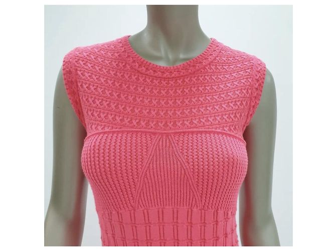 Chanel Dunkelrosa Mini-Kleid Größe 34 Vorbesitz - Ansicht 2