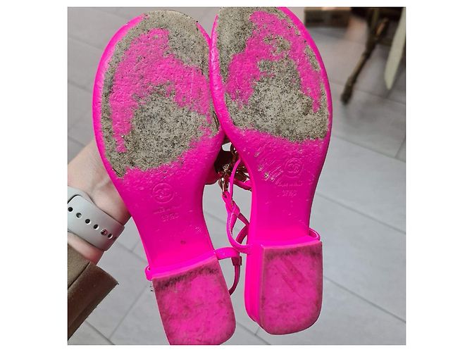 Infradito Chanel 2024 Rosa Fluo Taglia 37,5 Usate - vista 8