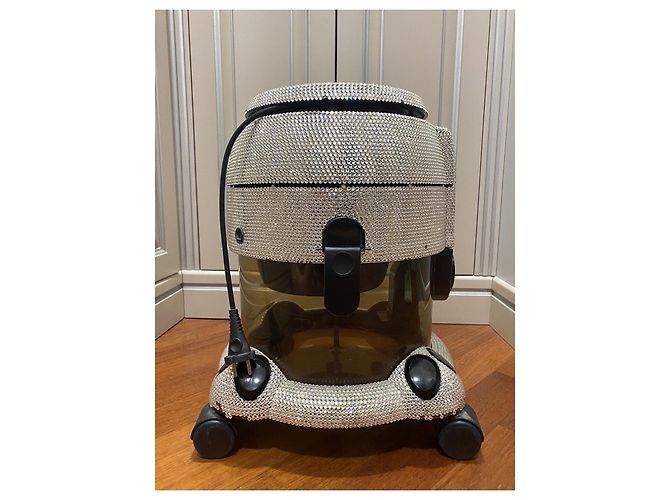 Aspirateur HYLA GST incrusté de Swarovski d'occasion - vue 3