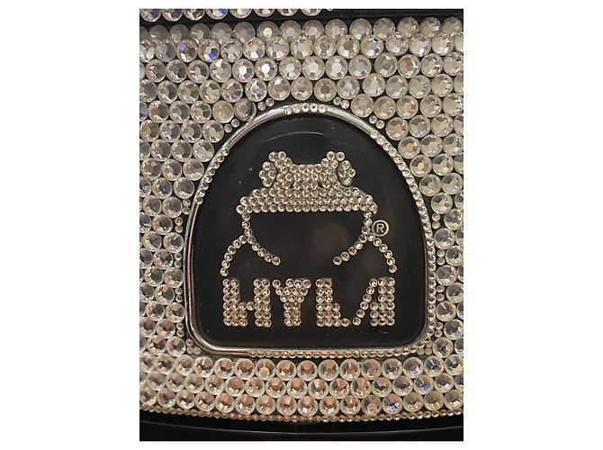 Aspirateur HYLA GST incrusté de Swarovski d'occasion - vue 4