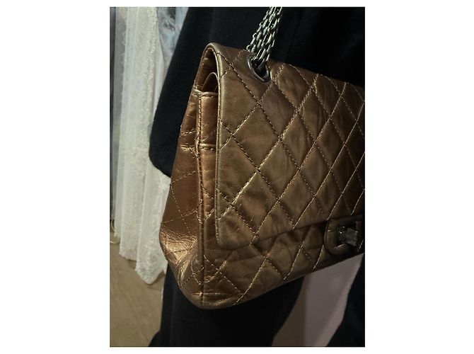 Bolso Clásico Reissue Double Flap de Chanel en Piel de Ternera Envejecida Bronce de Segunda Mano - vista 12