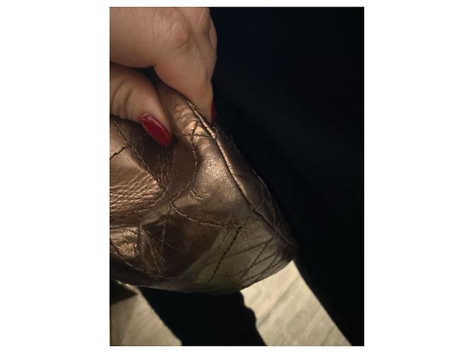 Bolso Clásico Reissue Double Flap de Chanel en Piel de Ternera Envejecida Bronce de Segunda Mano - vista 13