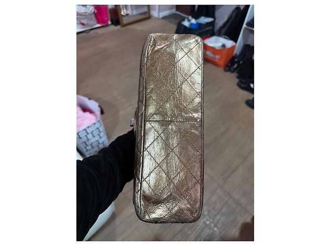 Bolso Clásico Reissue Double Flap de Chanel en Piel de Ternera Envejecida Bronce de Segunda Mano - vista 8