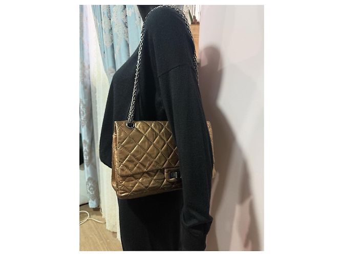Bolso Clásico Reissue Double Flap de Chanel en Piel de Ternera Envejecida Bronce de Segunda Mano - vista 9