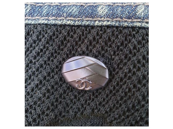 FALDA MINI DE DENIM CAMELIA CHANEL TALLA 38 DE SEGUNDA MANO - vista 3