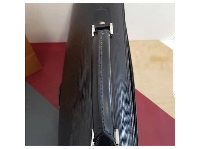 Borsa a tracolla in pelle Epi per uomo Louis Vuitton usata - vista 4