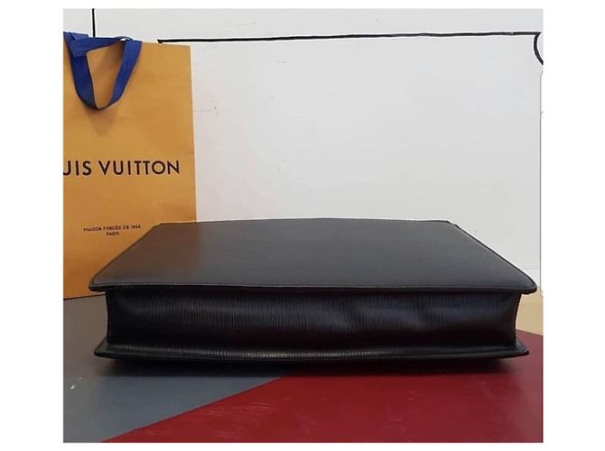Borsa a tracolla in pelle Epi per uomo Louis Vuitton usata - vista 5