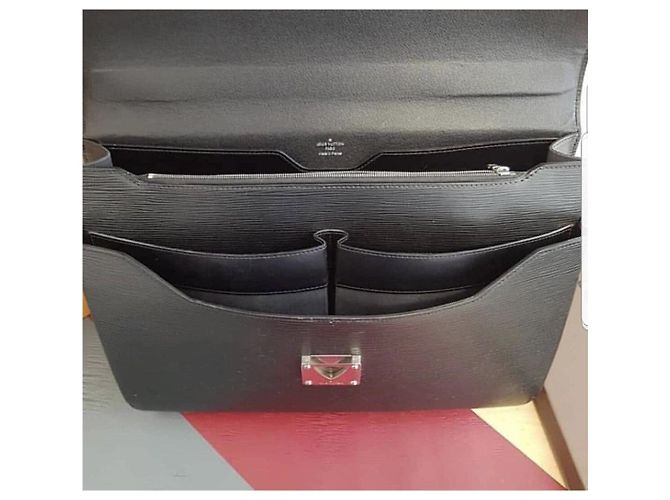 Borsa a tracolla in pelle Epi per uomo Louis Vuitton usata - vista 6