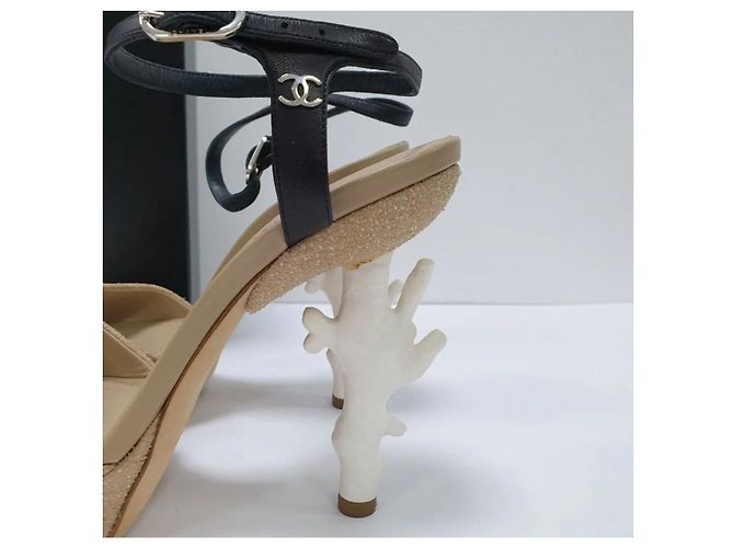 CHANEL 2012 BEIGE SANDALEN MIT KORALLEN-ABSATZ  Gr.37 Gebraucht - Ansicht 2