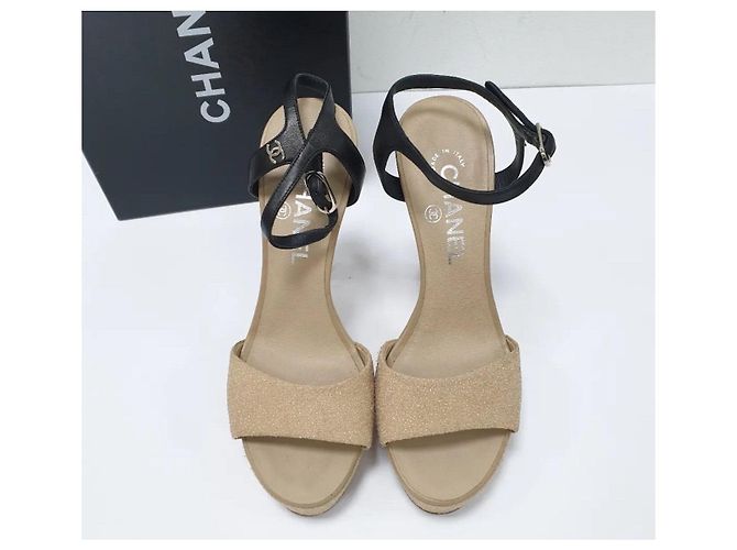 CHANEL 2012 BEIGE SANDALEN MIT KORALLEN-ABSATZ  Gr.37 Gebraucht - Ansicht 4