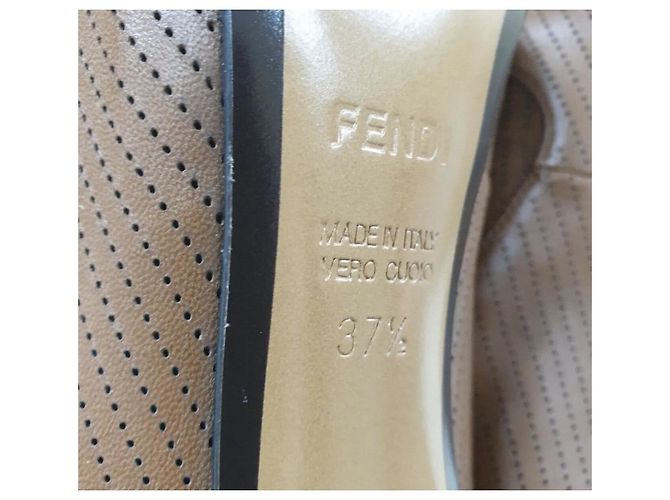 FENDI Tacchi in Pelliccia Marrone Taglia 37.5 Usati - vista 8