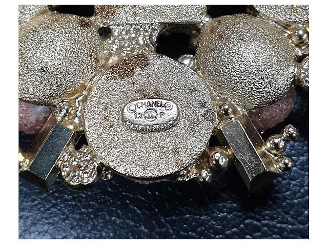 Broche en perles artificielles CHANEL 12P d'occasion - vue 6