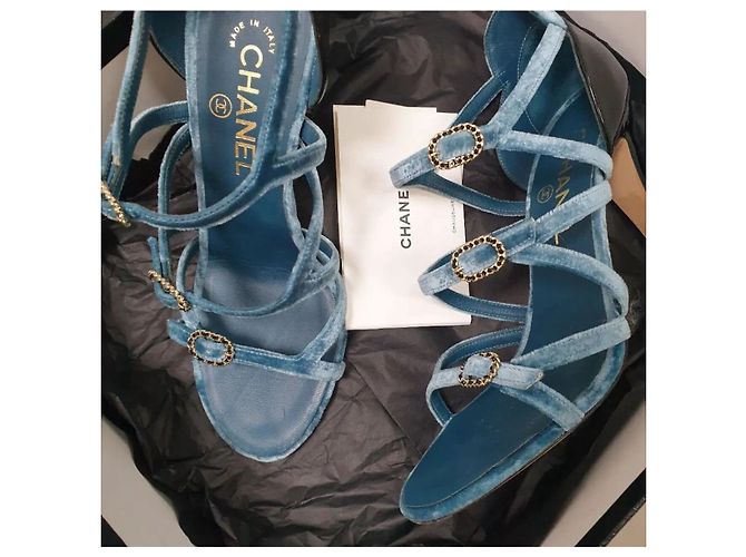 Sandali in Velluto Blu Chanel Taglia 38 Usati - vista 2