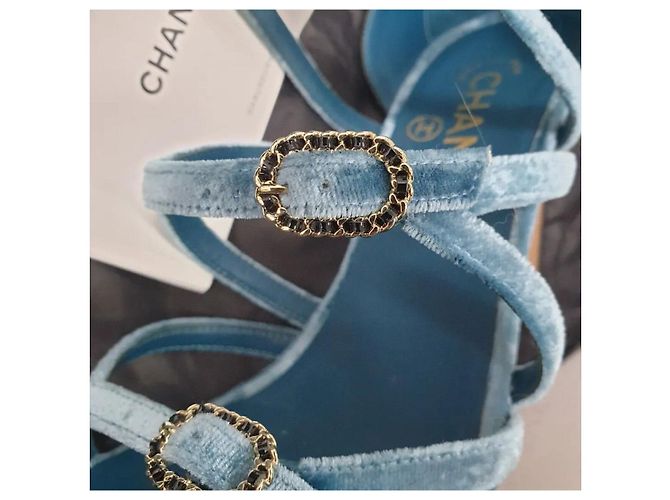 Sandali in Velluto Blu Chanel Taglia 38 Usati - vista 4