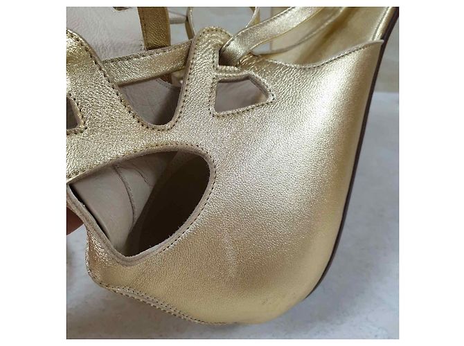 Timeless Chanel Gold Gladiator Sandalen Größe 38 Gebraucht - Ansicht 12