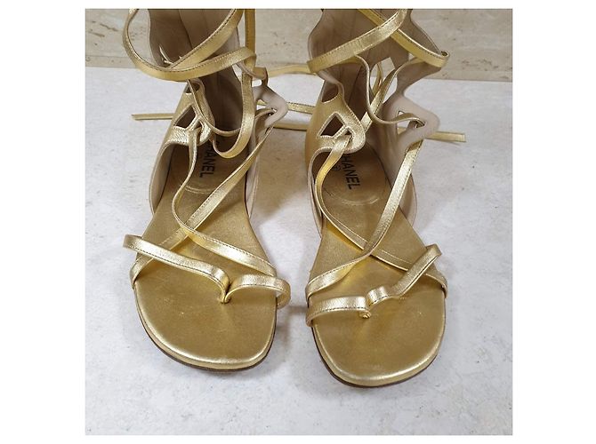 Timeless Chanel Gold Gladiator Sandalen Größe 38 Gebraucht - Ansicht 8