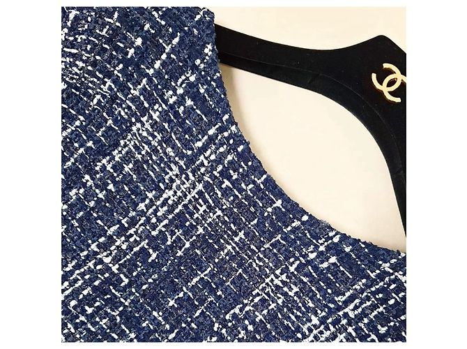 Vestido de tweed Chanel 7,2K$ de pasarela Talla 48 Pre-Owned - vista 4
