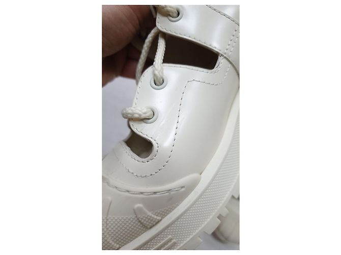 Dior White Iron Leather Tall Boots sz. 38 Pre-Owned - view 11