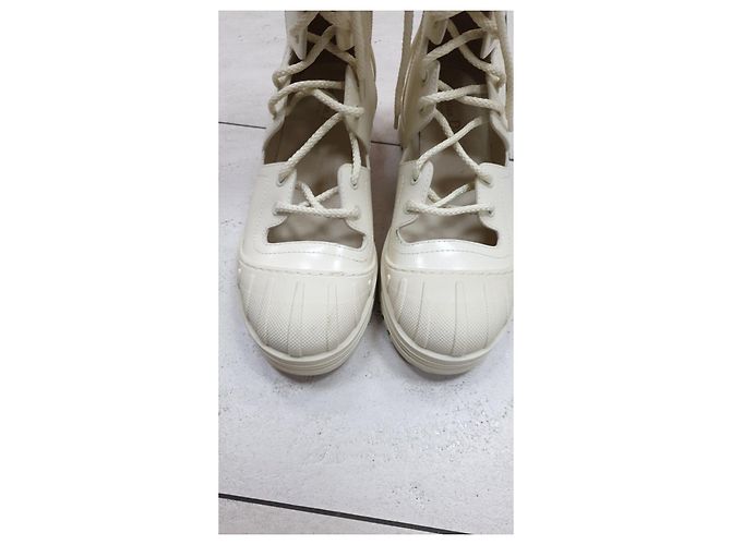 Dior White Iron Leather Tall Boots sz. 38 Pre-Owned - view 9