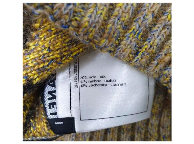 Cappello in Mohair e Seta Chanel Usato - vista 3