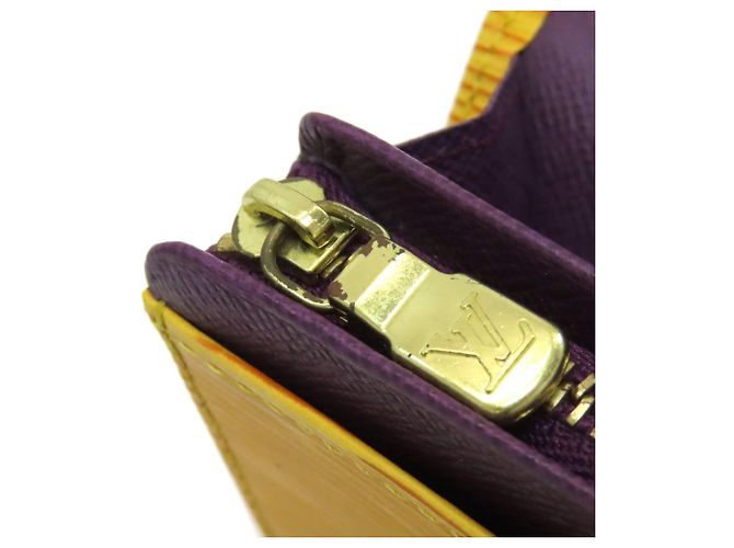 Billetera bi-fold de cuero Epi Louis Vuitton Amarillo - vista 17