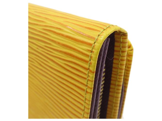 Billetera bi-fold de cuero Epi Louis Vuitton Amarillo - vista 21