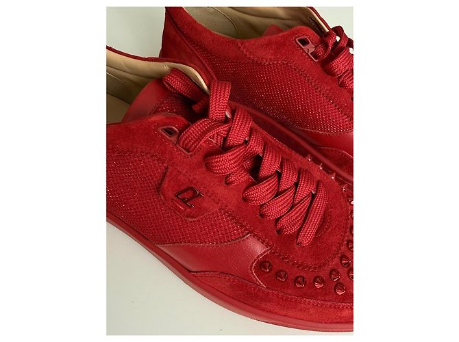 Sneakers in suede rosso Christian Louboutin con borchie - vista 5
