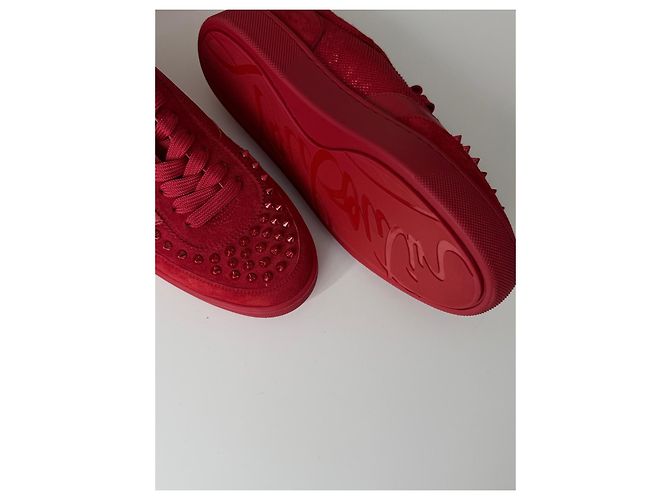Sneakers in suede rosso Christian Louboutin con borchie - vista 8