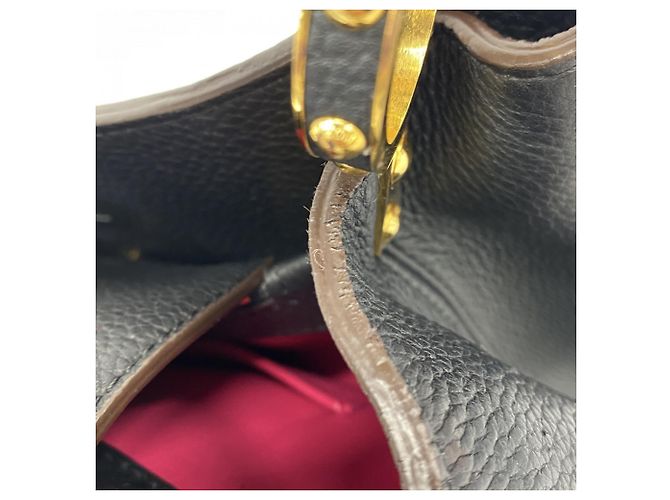 Borsa Capucines MM Louis Vuitton Nero - Ansicht 8