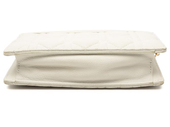 Pochette Every Dior Caro in pelle di vitello Cannage morbida bianca Dior Bianco - vista 3