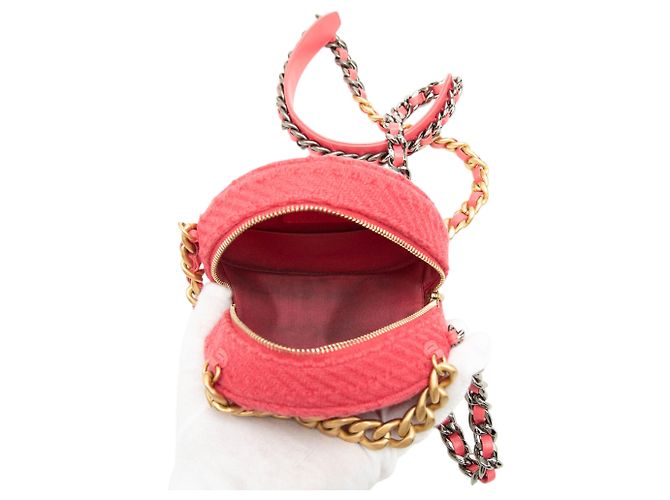 Clutch rotondo in tweed rosa 19 di Chanel con catena - vista 4