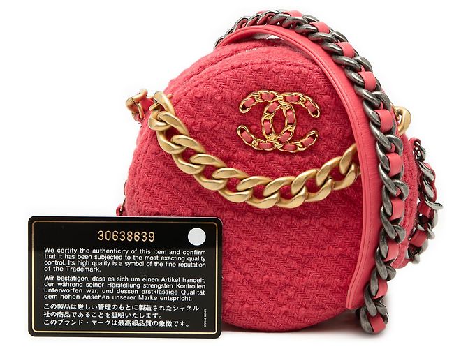 Clutch rotondo in tweed rosa 19 di Chanel con catena - vista 8