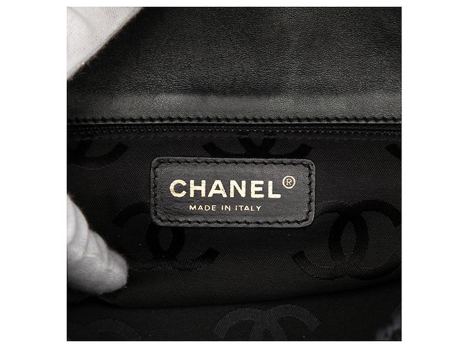 Borsa a tracolla in rafia nera CC di Chanel Nero - vista 5