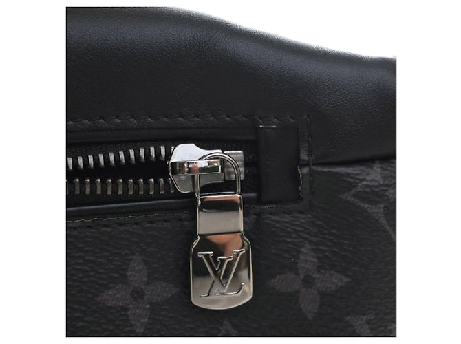 Bumbag Schultertasche PM Discovery Monogram Eclipse Schwarz Louis Vuitton - Ansicht 5
