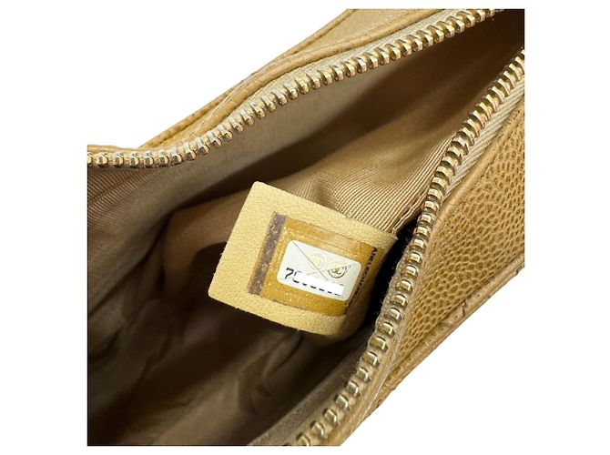Borsa a spalla in pelle di vitello grana beige Chanel - vista 11