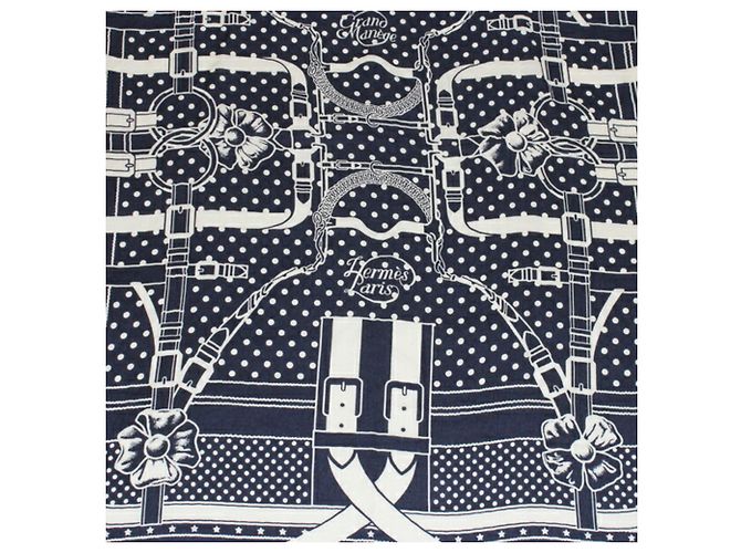 Sciarpa/Stola Hermès Carre Géant 140 Grand Manège Bianco Blu navy - vista 2
